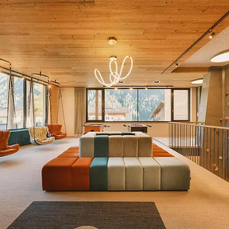 호텔 Familotel Kindl 4*