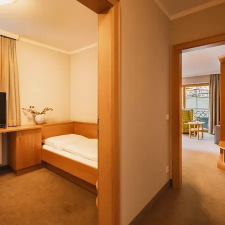 Familotel Kindl ניוסטיפט אים סטובאיטל