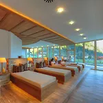 Отель Familotel Kindl Нойштифт-им-Штубайталь